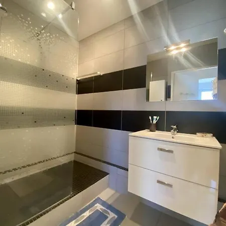 Appartamento Avec 1 - Balcon - Parking *